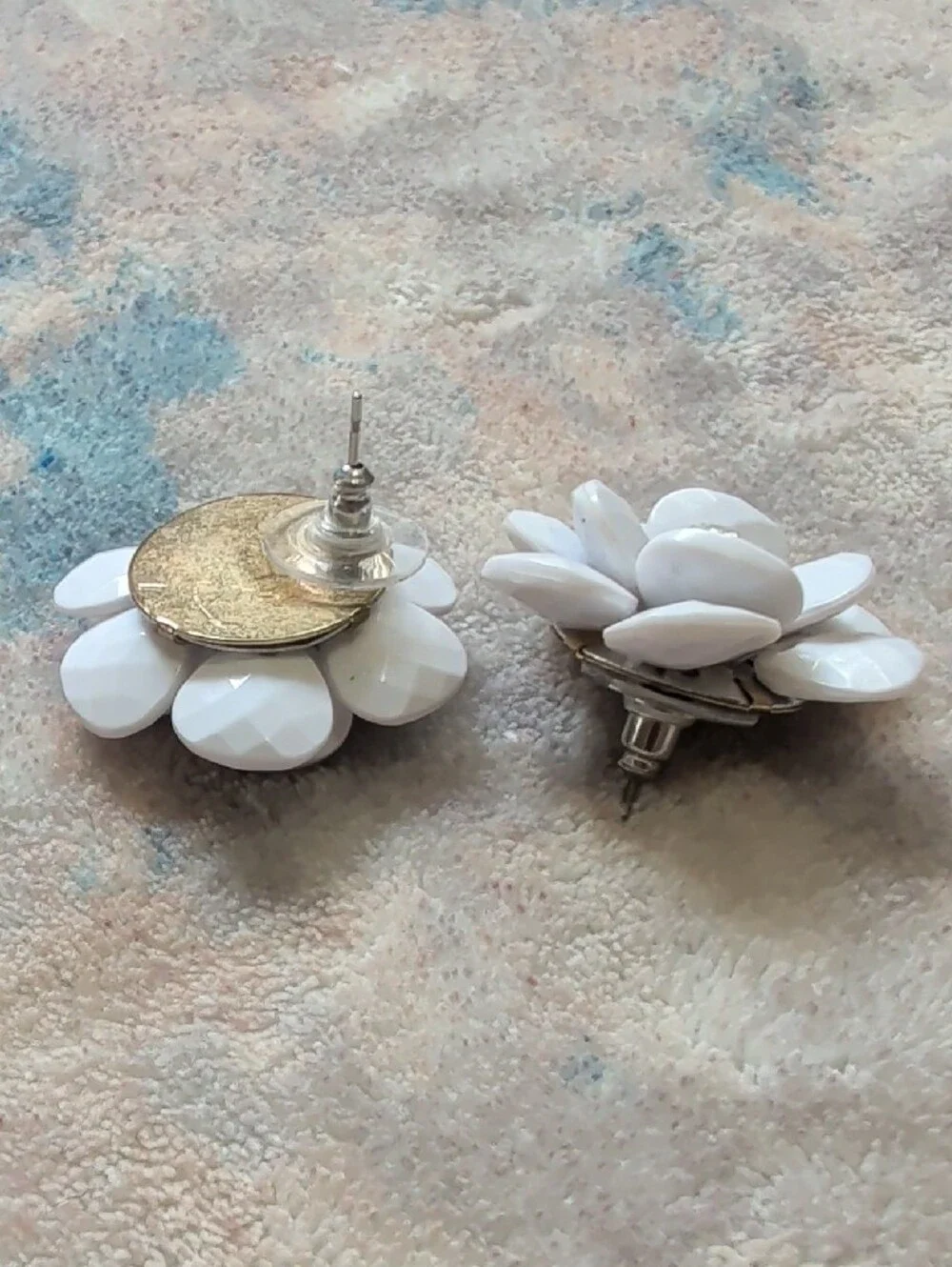 Vintage White Floral Statement Earrings with Crystal Center Retro 1
